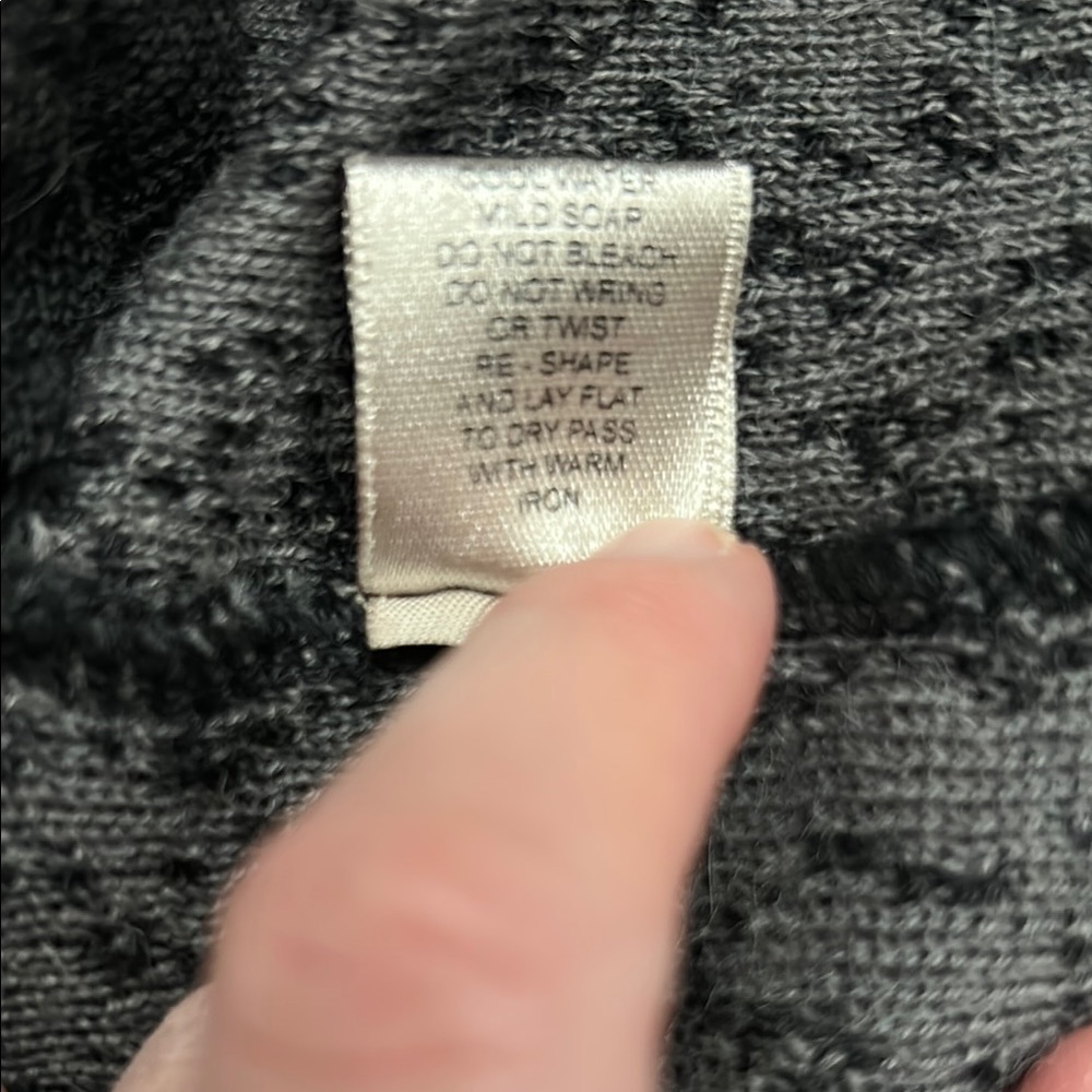 Alpaca Sweater, Beyond Threads - Picture 5 of 10